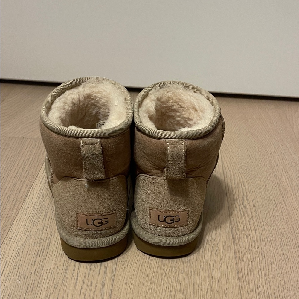 Ugg Mini (Sand) - image 5